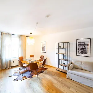 Am Glockenspielplatz Apartment