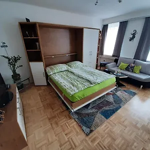 Apartmentstudio Mit Tiefgarage Free Parking Graz